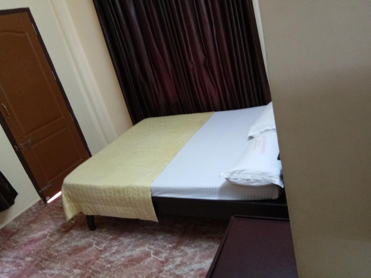 Anandkrishna Residency Hotel Guruvāyūr Buitenkant foto