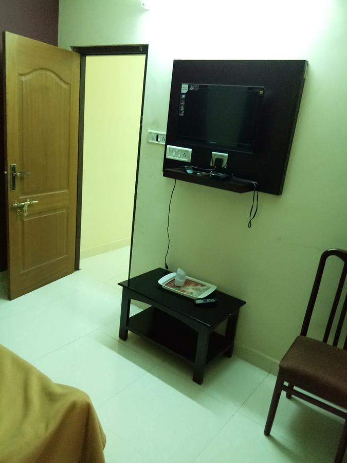 Anandkrishna Residency Hotel Guruvāyūr Buitenkant foto